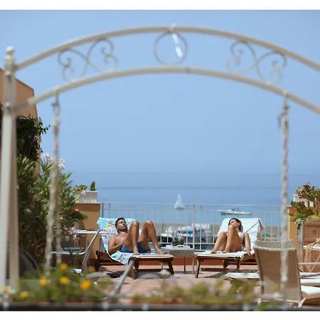 Apartament Mare Holidays *