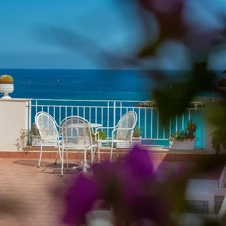 Mare Holidays Apartament Palermo