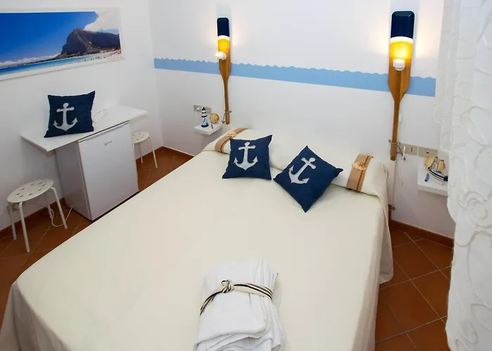 Mare Holidays 公寓 *