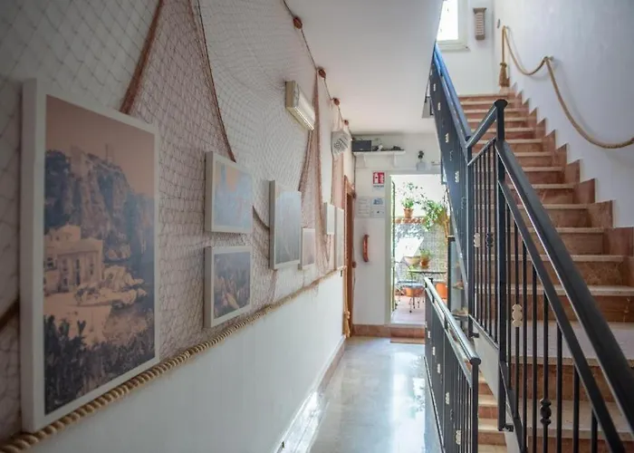 Mare Holidays Apartamento *