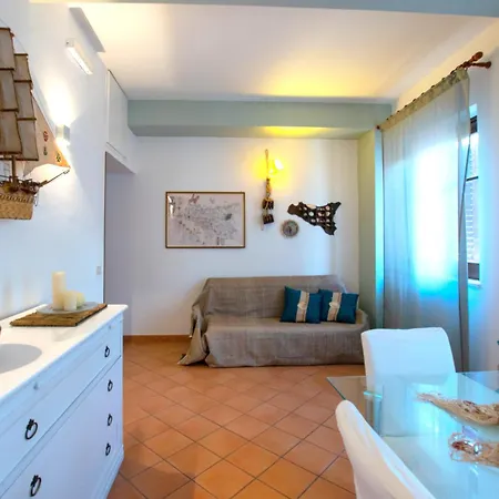 Mare Holidays Apartment *